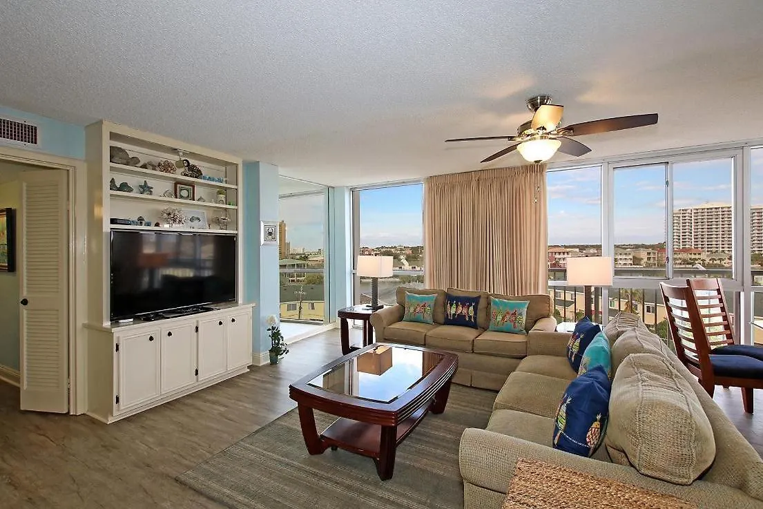 3061 - Cozy Three Bedroom Vacation Rental Destin 0*,
